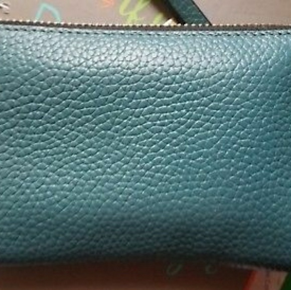 Marc Jacobs Gotham Continental Teal wallet - Picture 2 of 3